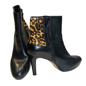 Tahari Serena Women's Leopard Booties Size 8